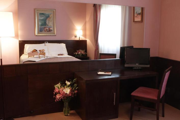 Hotel City Piacenza Cameră foto